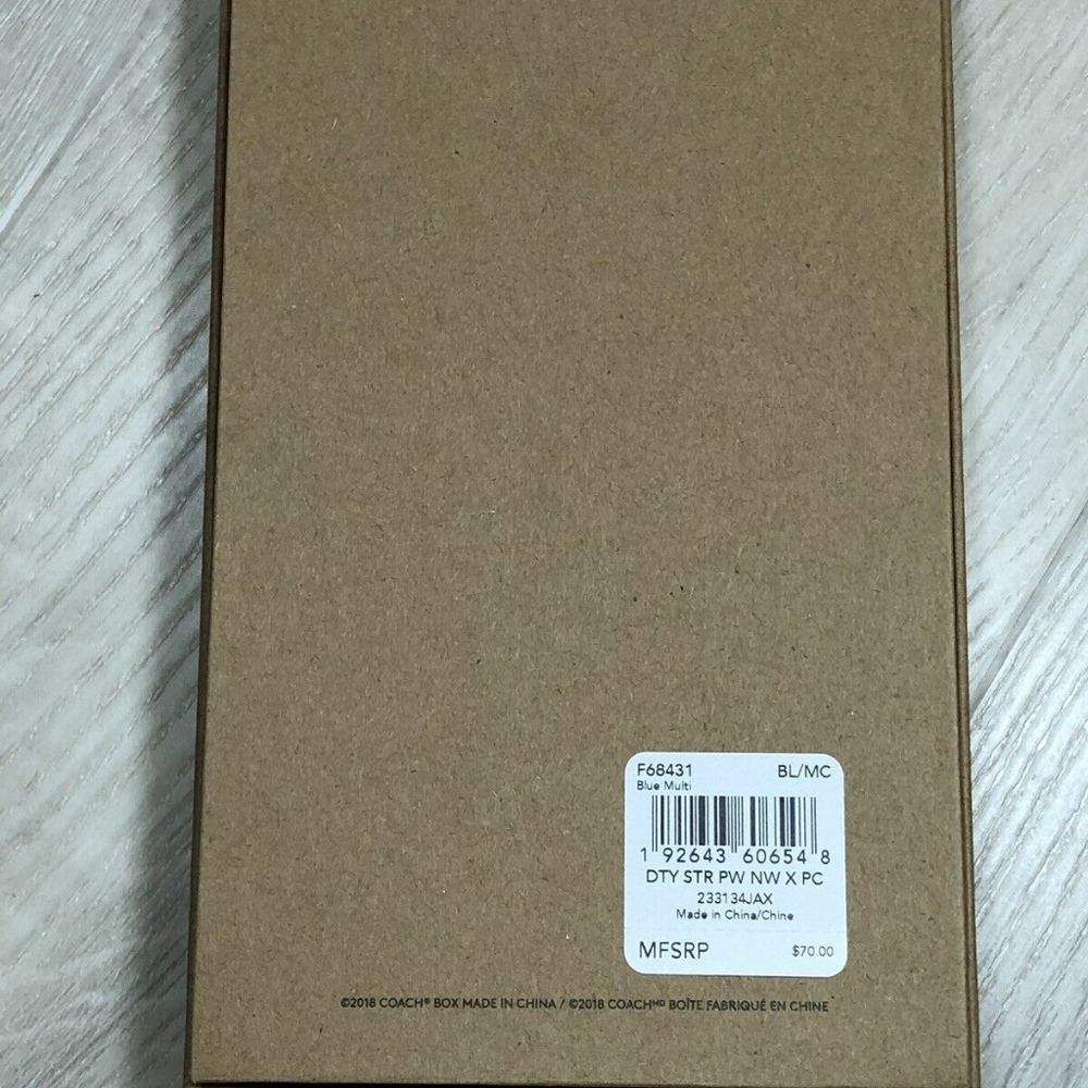 Coach iPhone XR Case With Three credit card slots - Picture 2 of 7